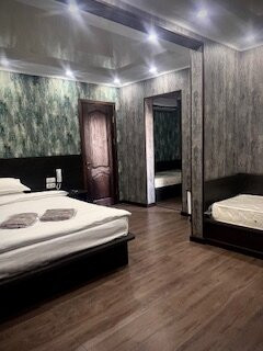 Salut Hotel主图