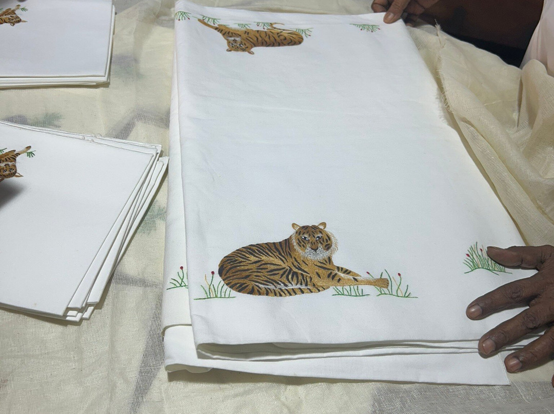 Cluny Embroidery Centre-朋迪榭里必去景点