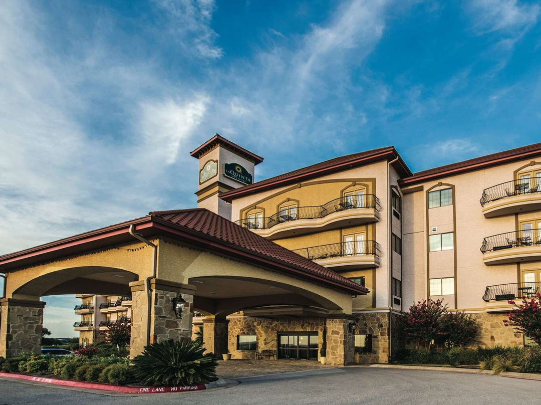 La Quinta Inn & Suites by Wyndham Marble Falls主图