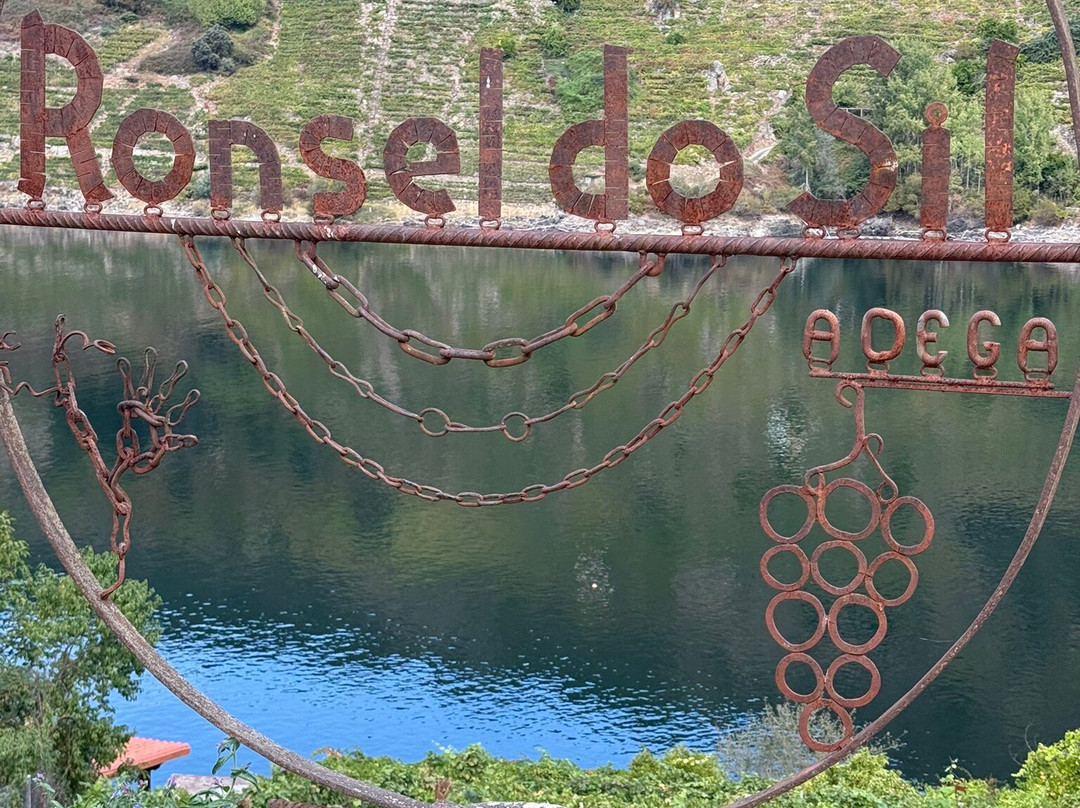 Bodega Ronsel Do Sil-Parada de Sil必去景点