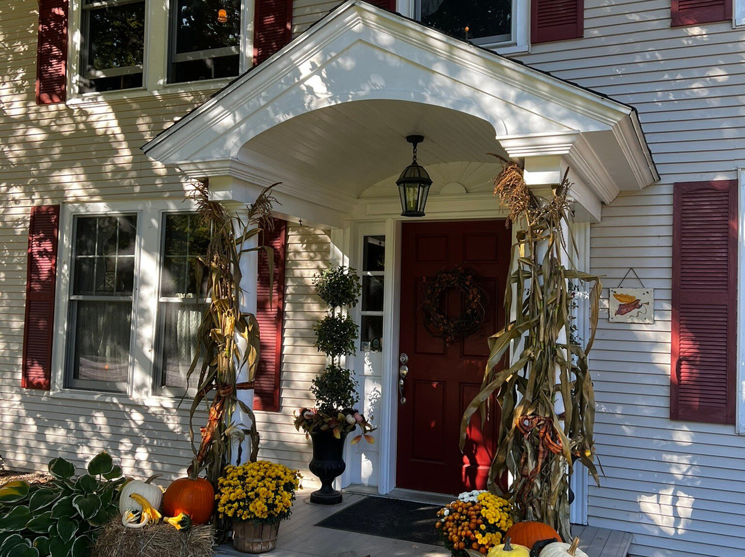 Covered Bridge House主图