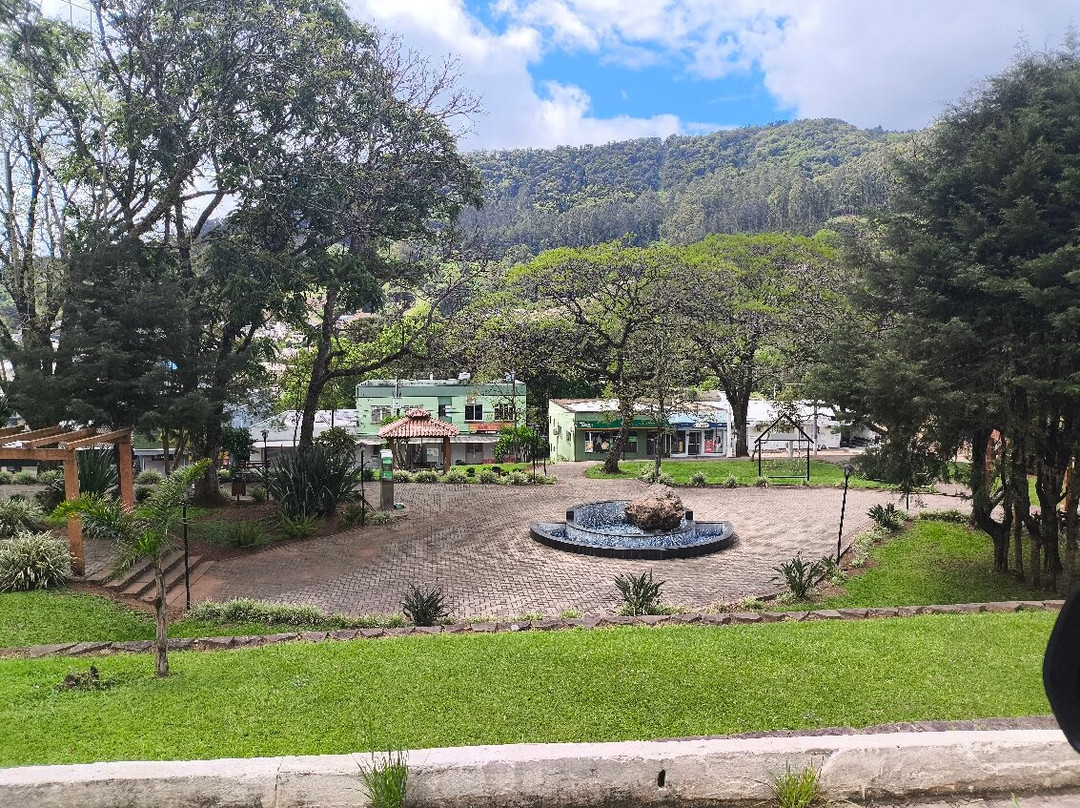 Praca Italia-Ilopolis必去景点