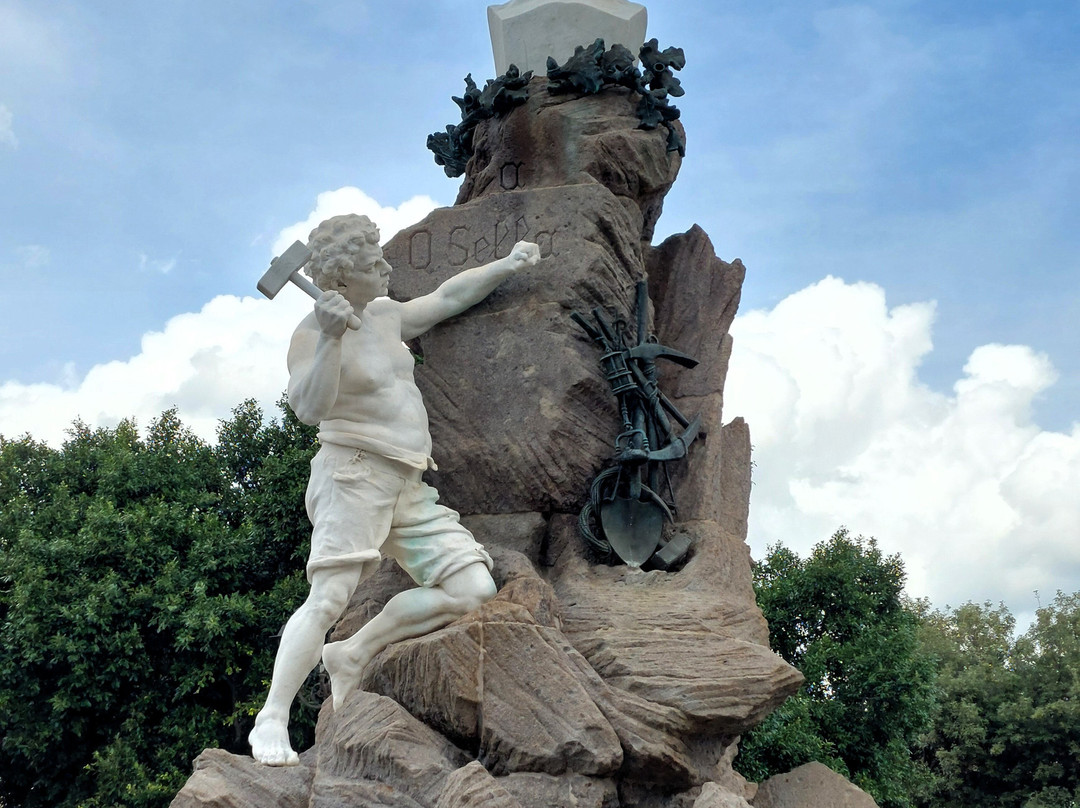 Monumento a Quintino Sella-Iglesias必去景点