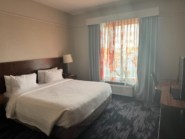 哥伦布机场万枫酒店及套房-官方