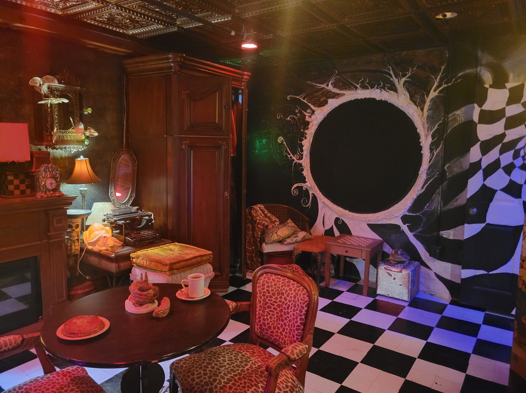 Weird Sisters Freak Boutique-阿斯托里亚必去景点