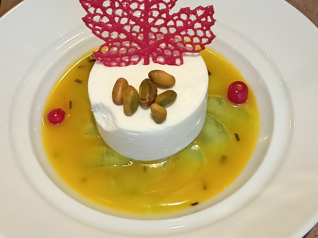 Logis Hôtel du Cheval Blanc主图