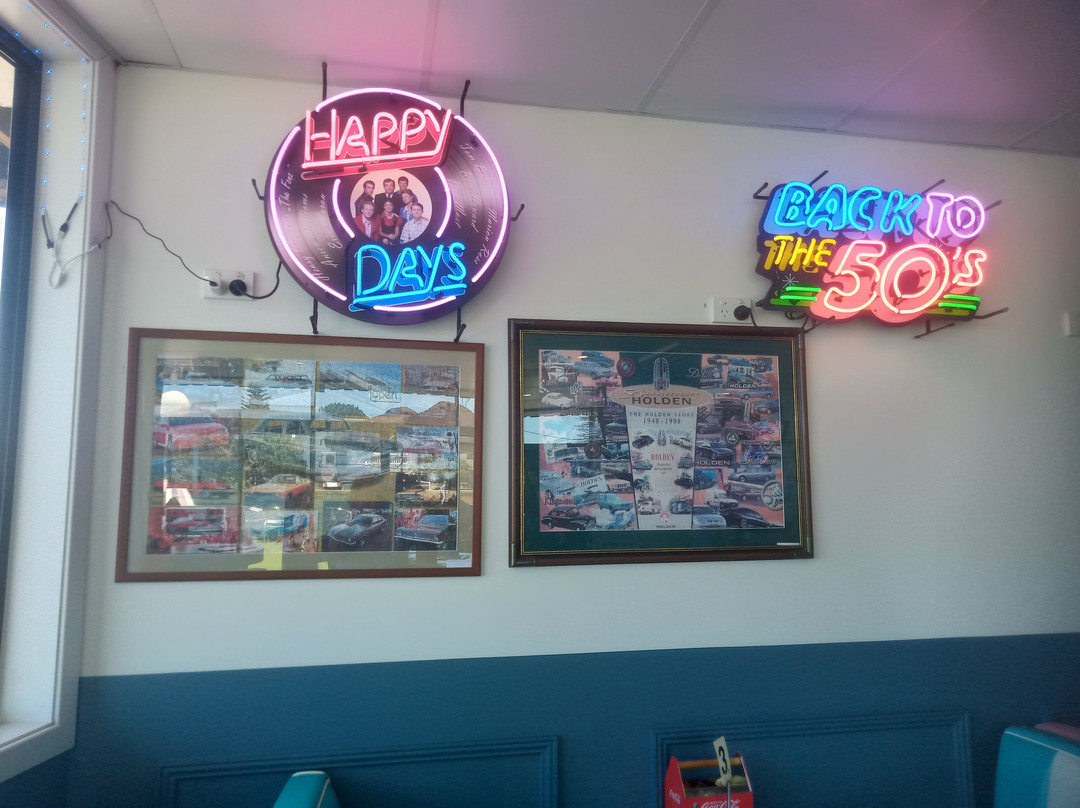 Seaview Retro Diner Harrington