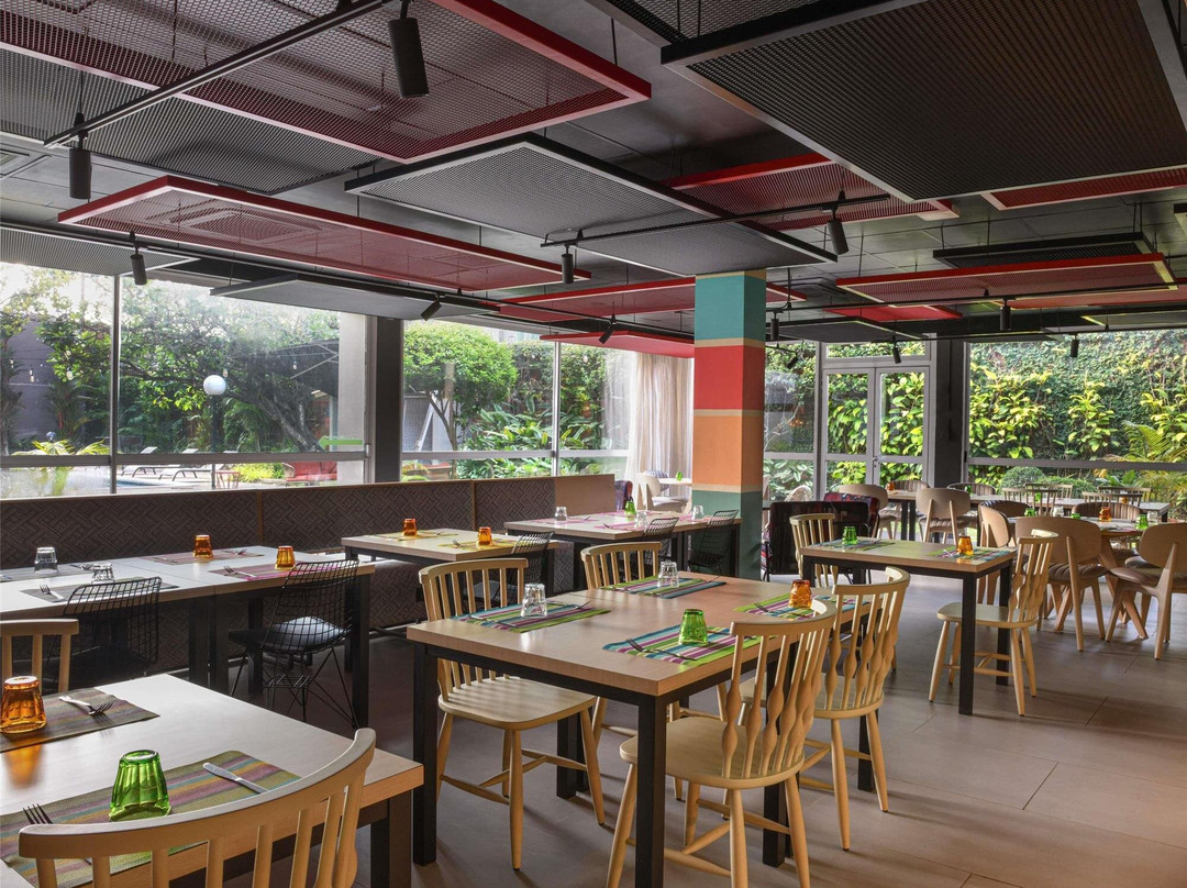 宜必思阿比让麦卡洛酒店