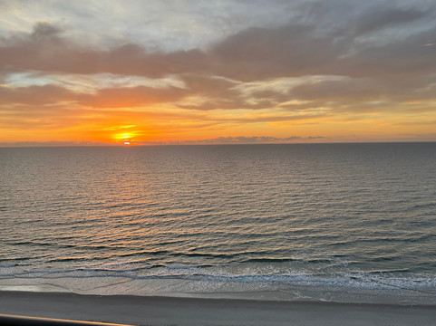 浪翠园海滨度假酒店主图