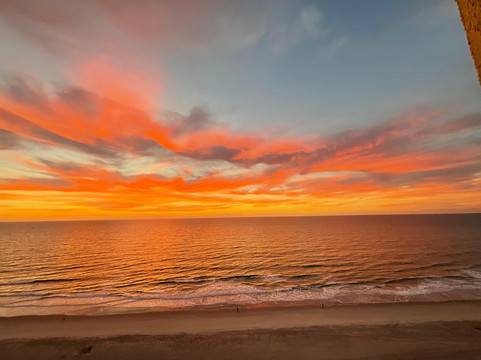 浪翠园海滨度假酒店主图
