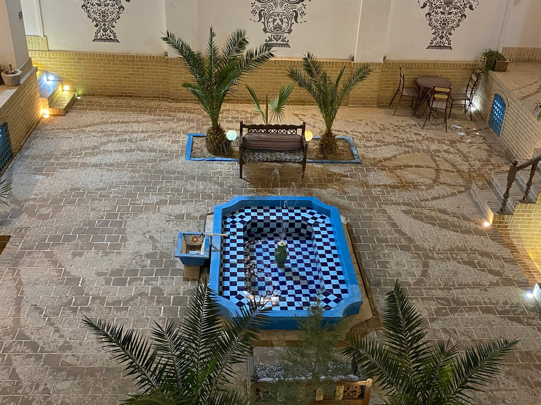 Amirza Traditional Hotel主图