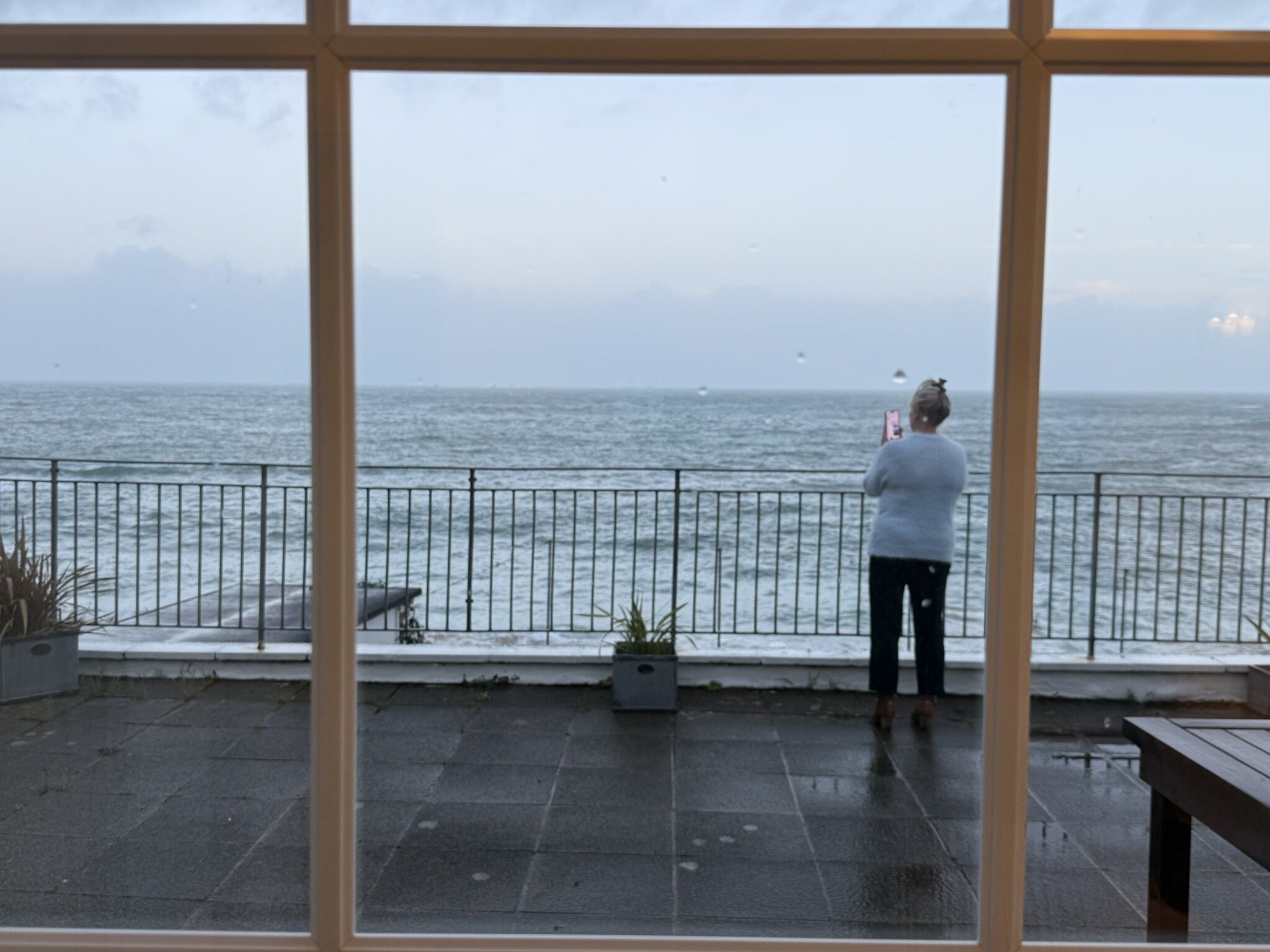 Prince of Wales-官方