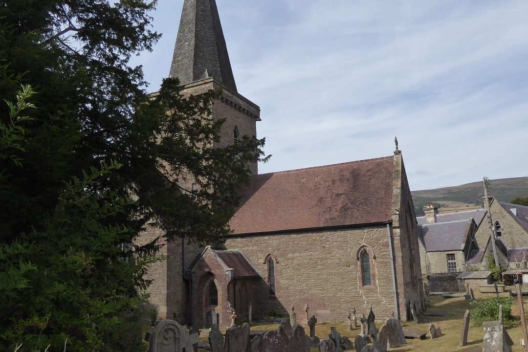 St Edmund's Church-Crickhowell必去景点
