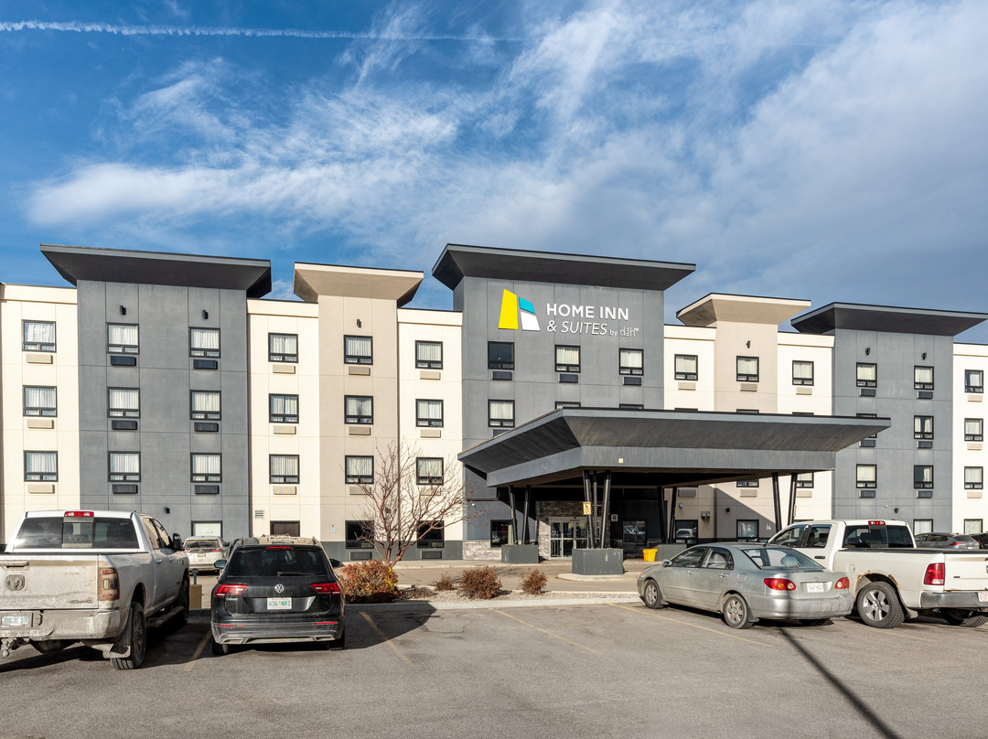 Home Inn & Suites by d3h™ - Regina Airport West主图