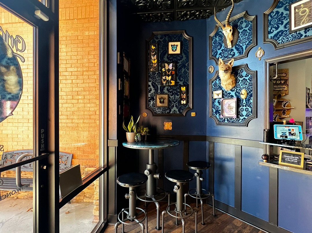 Once in a Blue Moon Tattoo-约翰斯克里克必去景点