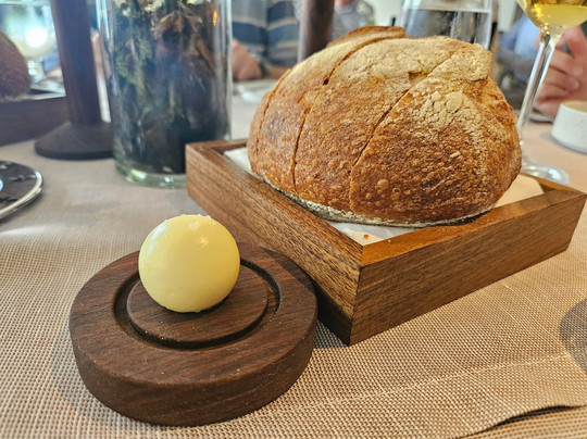 Bistrot Laqua by the Lake