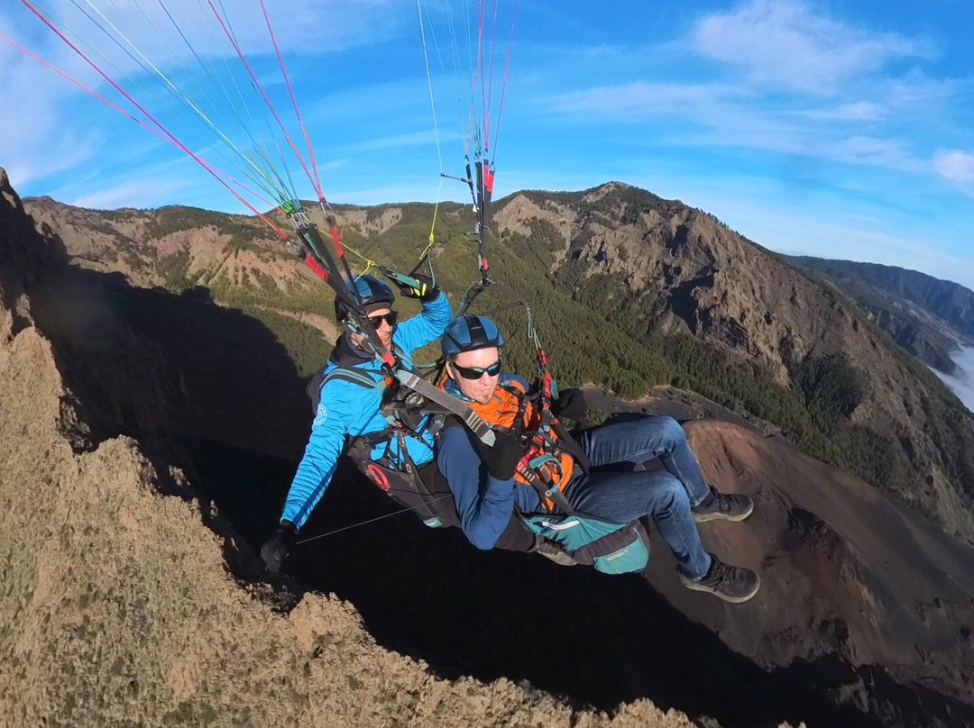 Enminube Paragliding-拉古纳的圣克里斯托波尔城必去景点