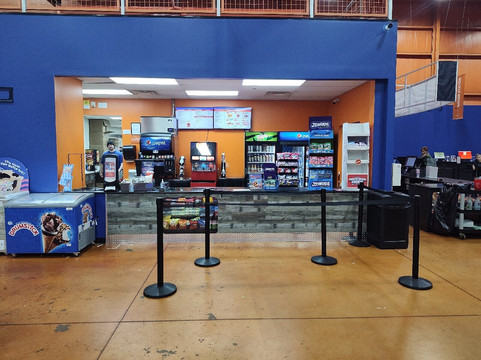 Sky Zone Trampoline Park-门罗维尔必去景点