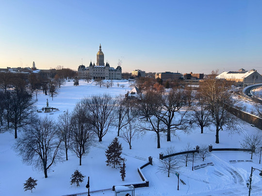 哈特福德酒店住宿-The Capitol Hotel