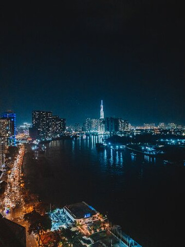 西贡河岸万丽酒店主图