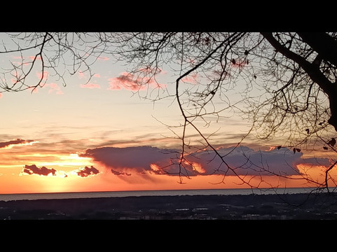 Piazza Duomo-彼得拉桑塔必去景点