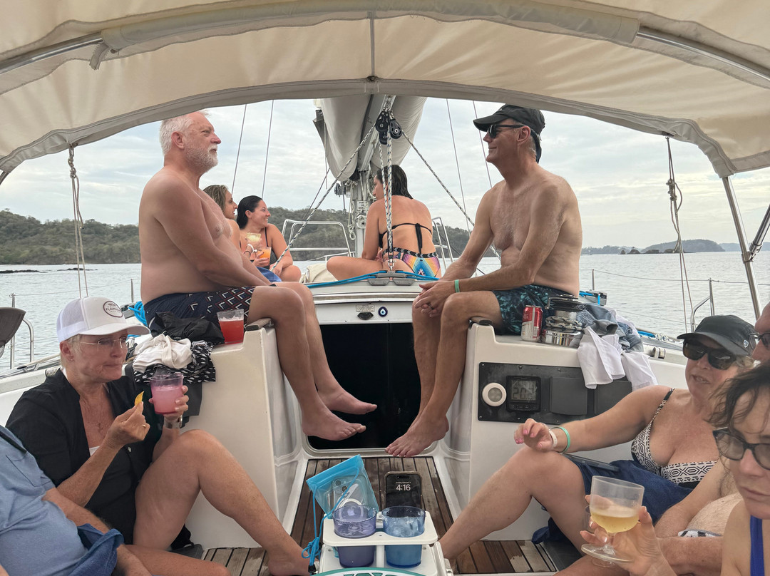 Serendipity Charters-Sailing Costa Rica-Playa Flamingo必去景点