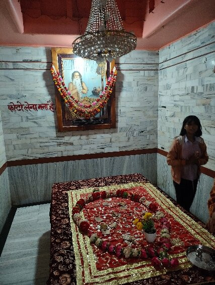 Sati Anusuya Temple-Chitrakoot Dham必去景点