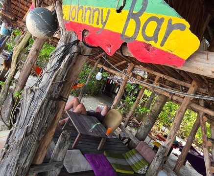 Johnny Bar-卡农必去景点