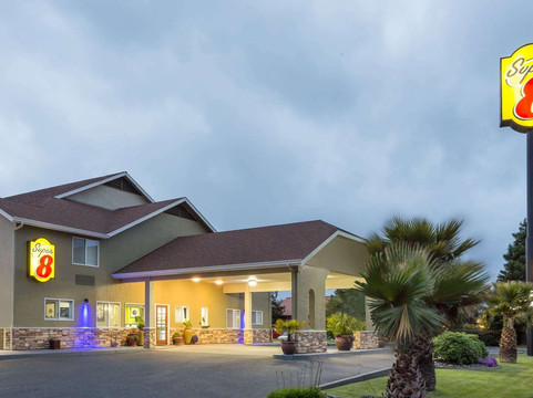 福图纳速8酒店主图