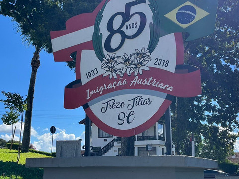 Praca Andreas Thaler-Treze Tilias必去景点