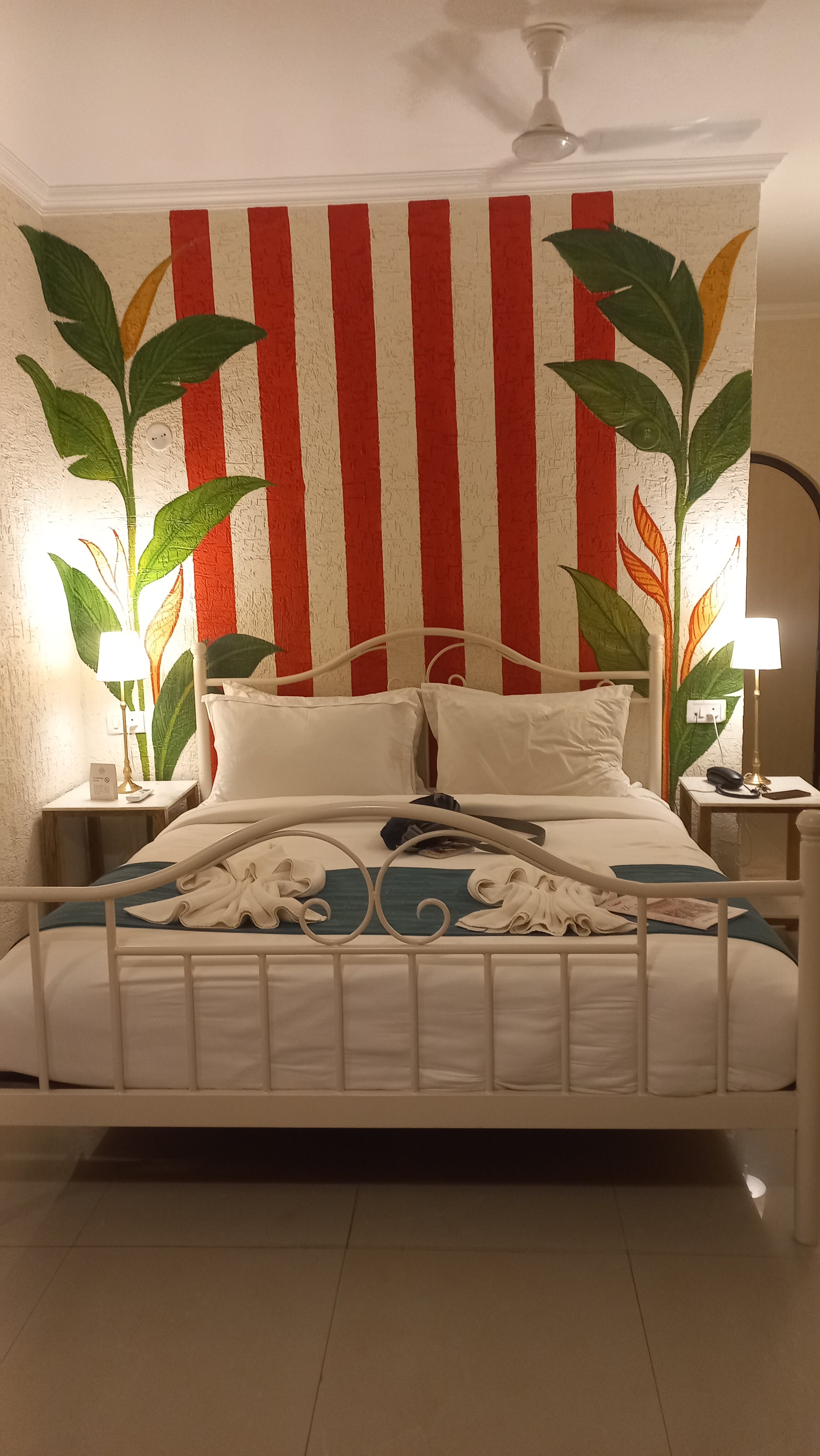 拉里萨海滩度假村-官方