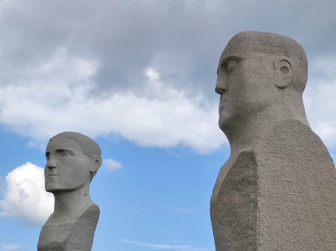 Dodekalitten-Torrig必去景点