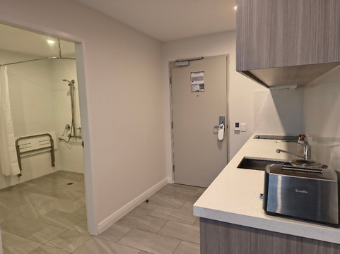 意那鲁区奎斯特酒店主图