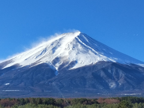 海兰德水疗度假酒店主图