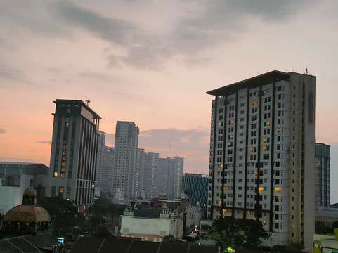 阿拉住宅游泳池景观开放式公寓酒店 - 近加丁塞尔彭主图