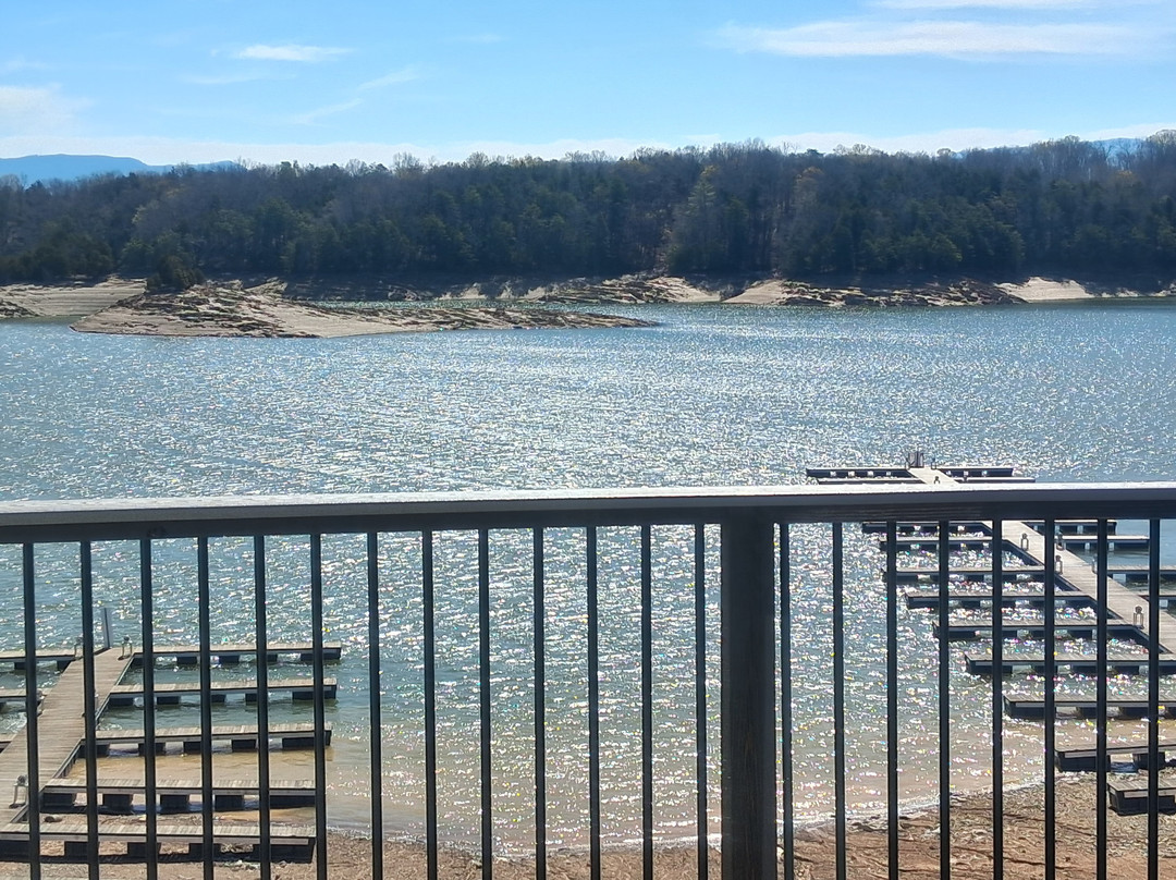 Smoky Mountain Lakeside Resort & Marina