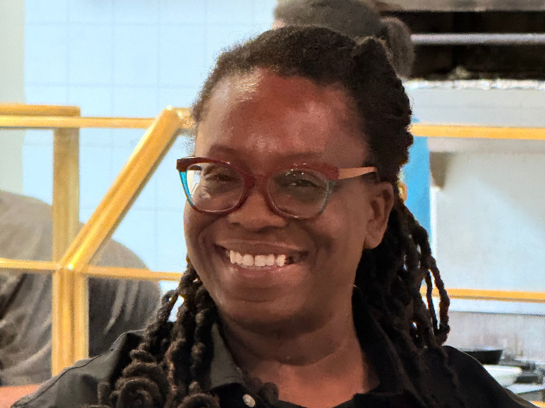 阿尔巴尼希尔顿花园酒店主图