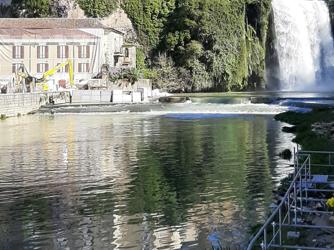 Galleria Eustachio Pisani-Isola del Liri必去景点