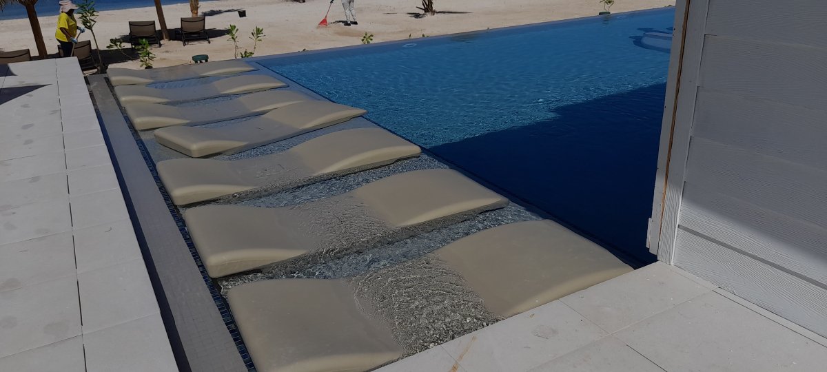 牡蛎湾卓越全包式住宿 - 限成人-泳池