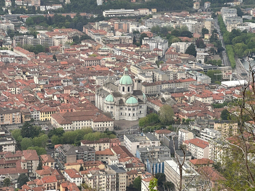 科莫-布鲁纳特电缆车-科莫必去景点