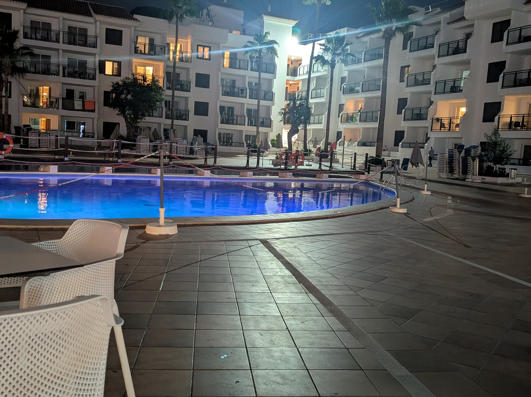 环球塔迈莫热带酒店主图