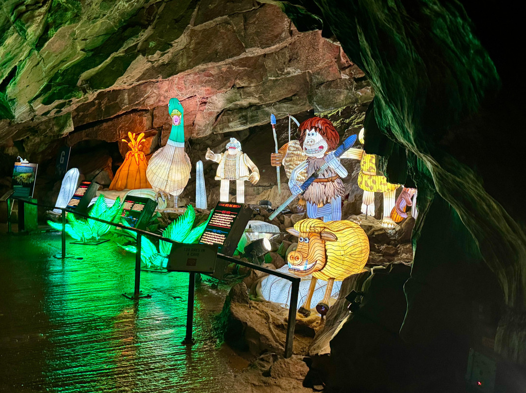 Cheddar Gorge & Caves-Cheddar必去景点