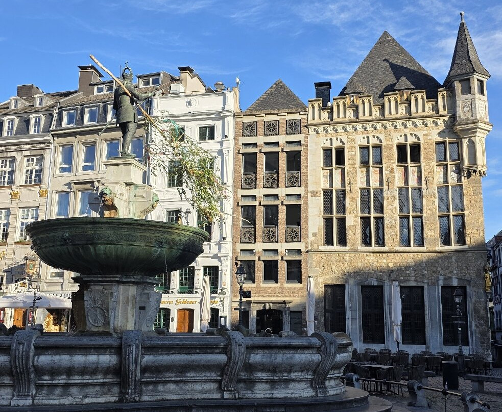 Karlsbrunnen-亚琛必去景点