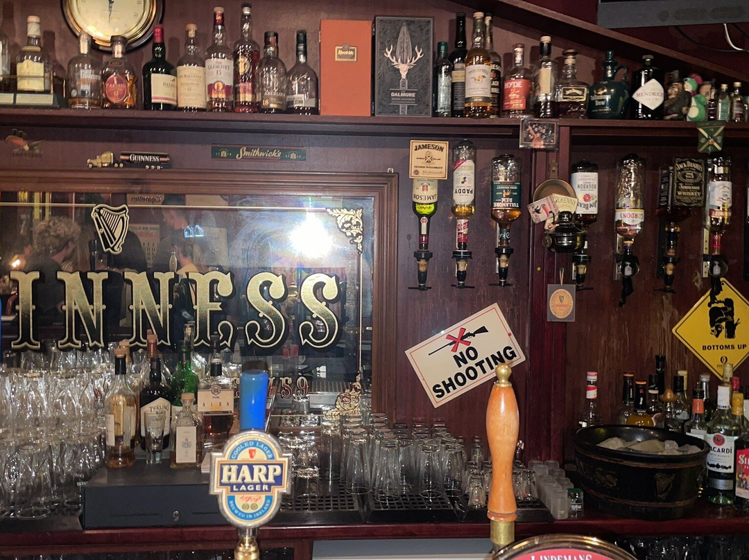 Molly Mallone's Irish Pub