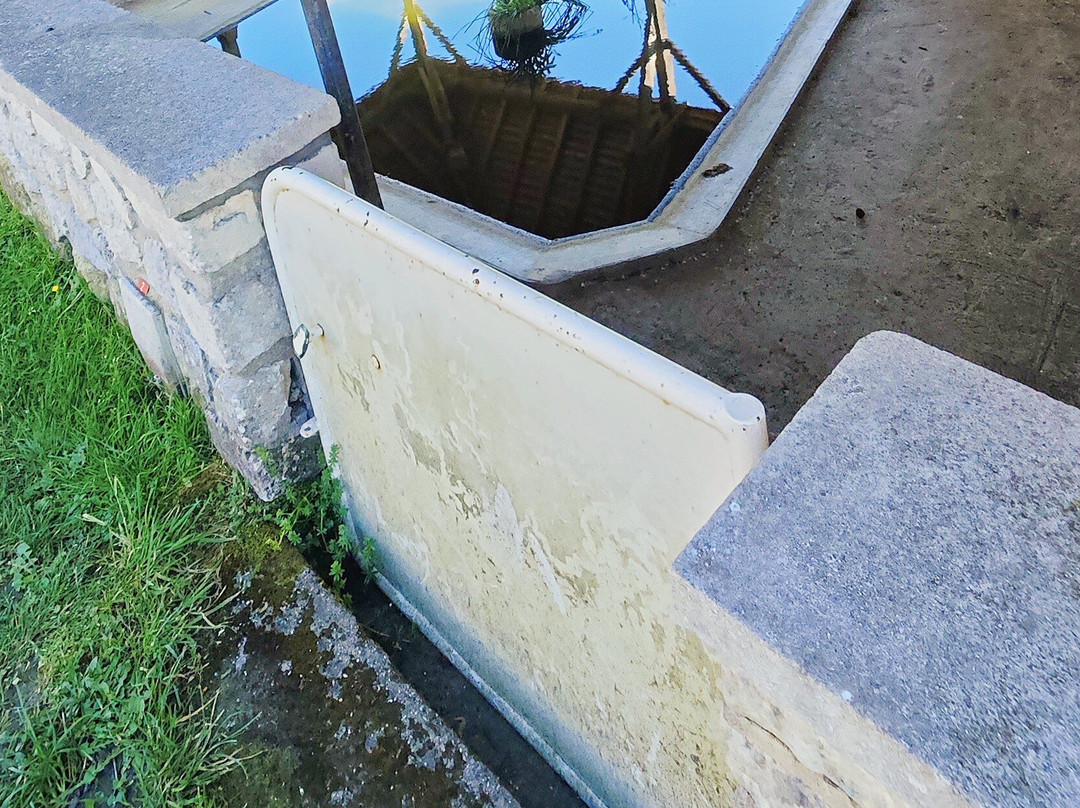 Lavoir communal-Leigne-les-Bois必去景点