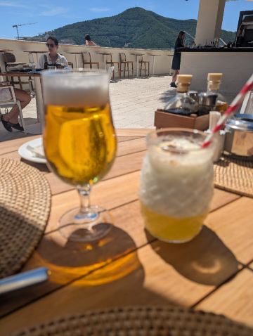 斯拉维亚伊波罗之星波浪酒店-旅行者