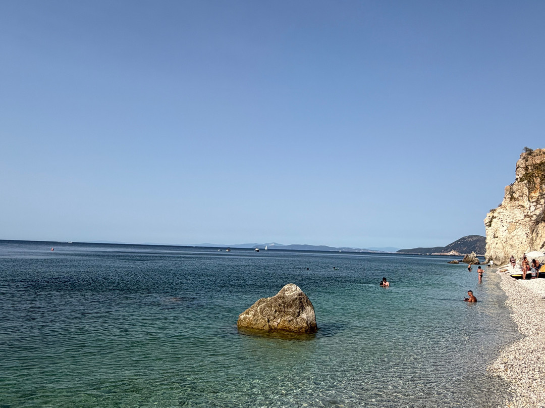 Spiaggia di Sottobomba-费拉约港必去景点