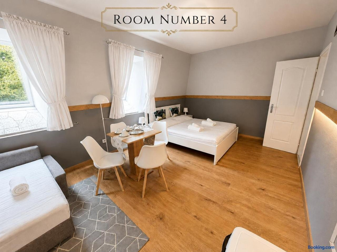 Castle Park Suites