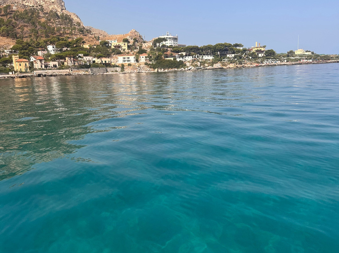Isola del Vento-Isola Delle Femmine必去景点