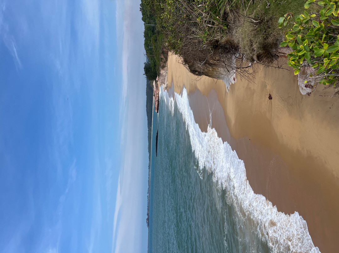 Praia De Mãe-bá-Anchieta必去景点